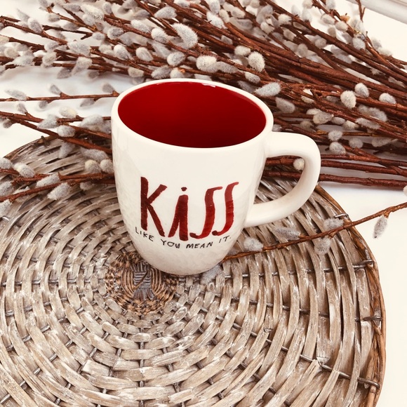 RAE DUNN “KISS LIKE YOU MEAN IT” Mug - Picture 2 of 5